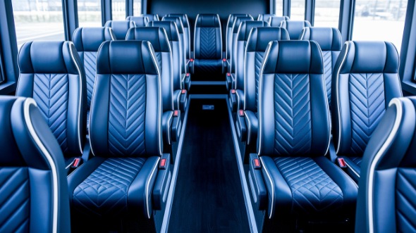28 passenger minibus rental des moines