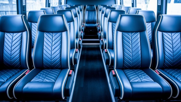 30 passenger minibus rental des moines
